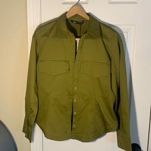 Zara NWT large pocketed olive shirt jacket button down size Small